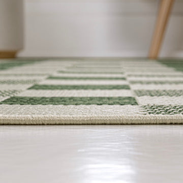 Darcy Traditional Geometric Bold Gingham Area Rug